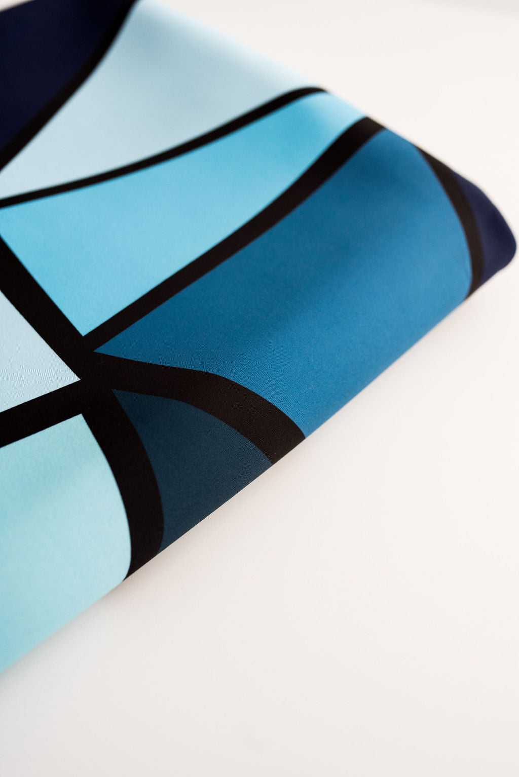 OCEAN GEO Neoprene Beach + Picnic Mat
